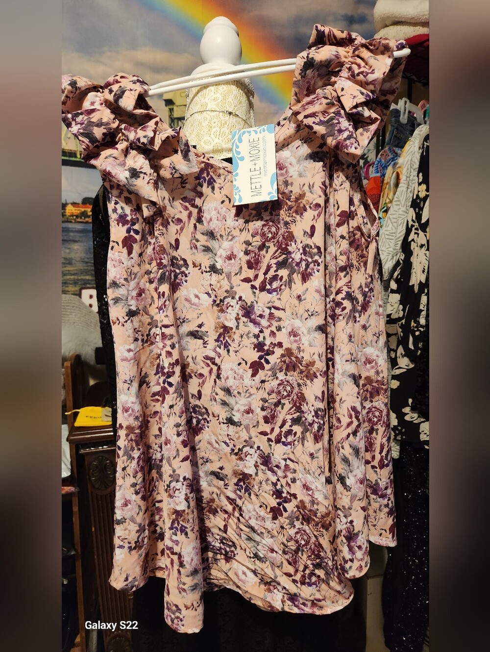 NWT BEESON RIVER SIZE MEDIUM Floral Ruffle Shoulder Blouse in Blush & Plum